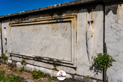 Anciennes-tombes-au-cimetiere-de-Saint-Pierre-ile-de-La-Reunion-©-Brieuc-Coessens-2